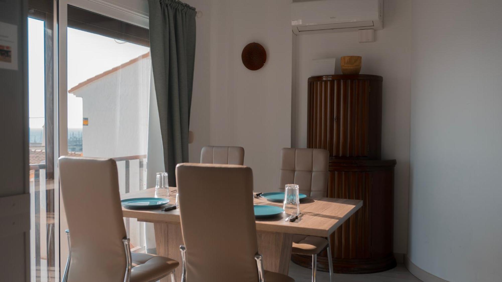 Apto 1ª Linea De Mar Con Vistas A Sitges Apartment Ngoại thất bức ảnh